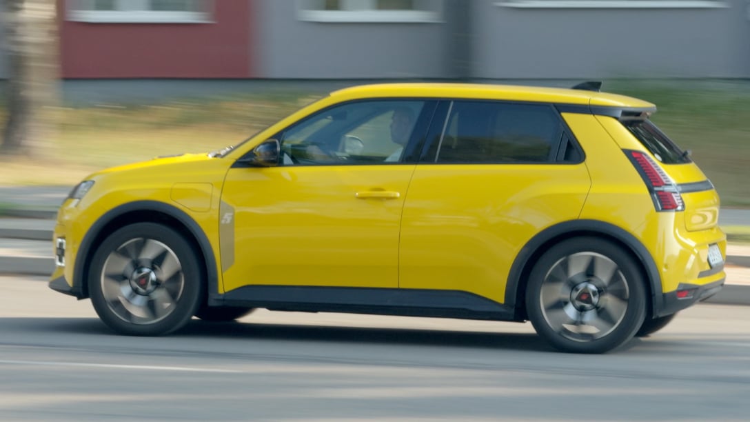 Renault 5 ako Vašove služobné auto