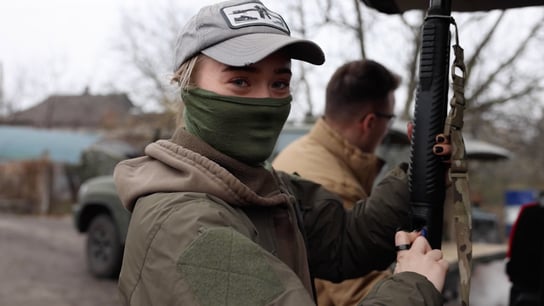 Rusko ji odsoudilo na 13 let. S dronařkou Karolínou na horkých místech fronty.