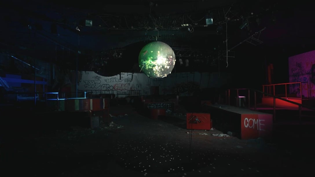 Diabelski klub pośrodku niczego