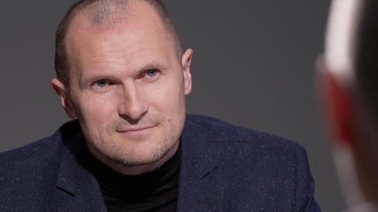 Být chlapem je výzva, spousta kluků je zaživa kastrována. Chybí jim vzor a mají strach ze ženských emocí, říká Černý