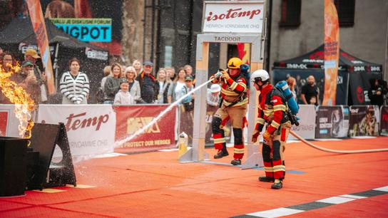 FireFit prvýkrát v Ostrave: keď sa sila hasičov mení na šou!