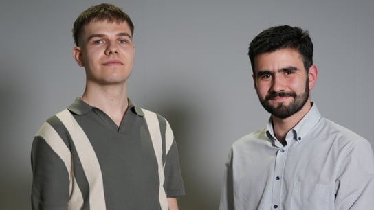 Čína se opět probouzí, má velké ambice. Je pro nás hrozbou, sázka na ni jako na partnera selhala, říkají akademici