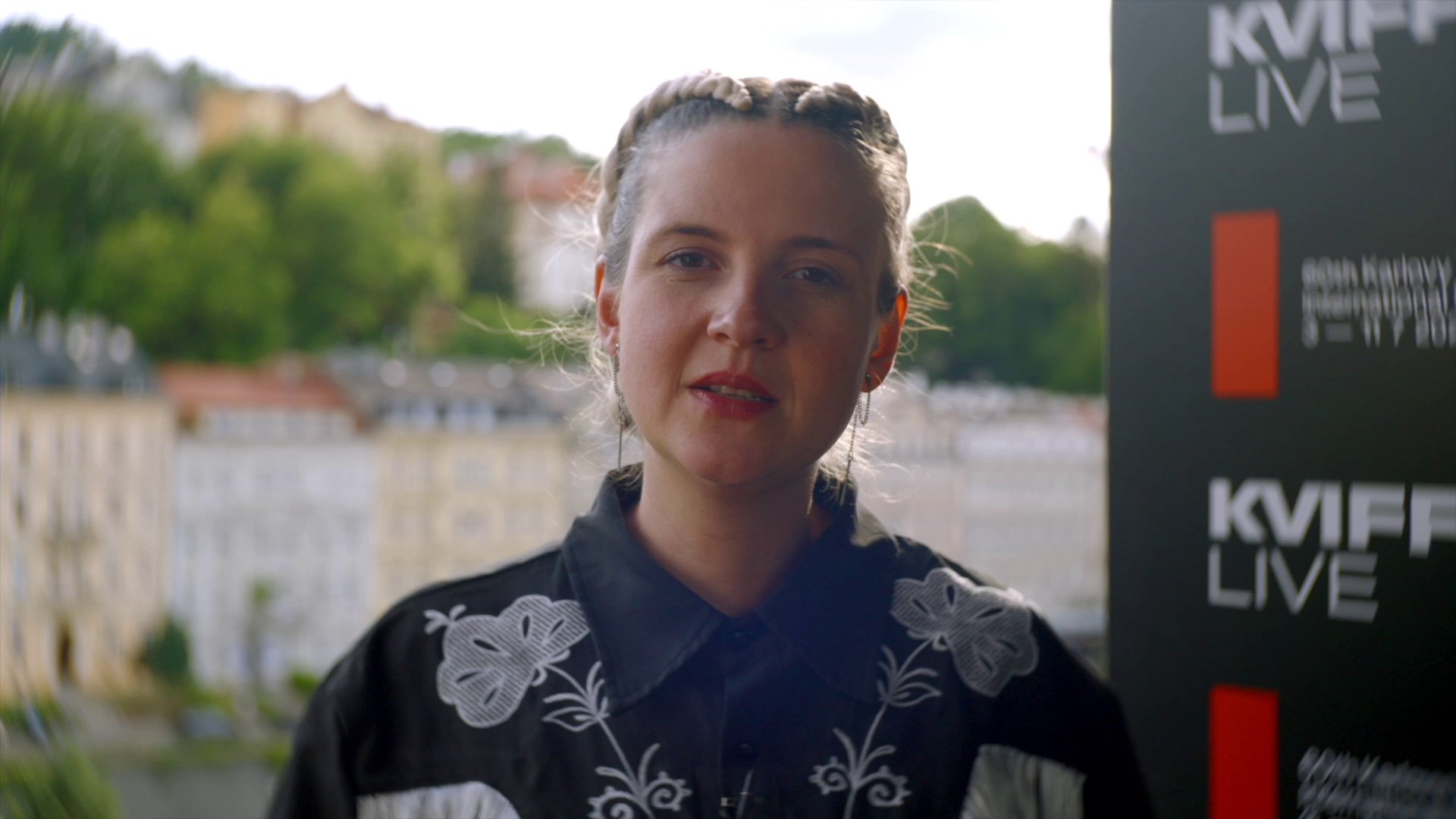 Anna Domček, Šimon Domček: 33 kroků