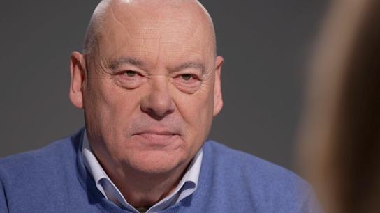 Zemřelý má přednost, i kdyby to byl vrah. Přístup k blízkým bývá otřesný, kompostování je neetické, říká šéf pohřebnictví