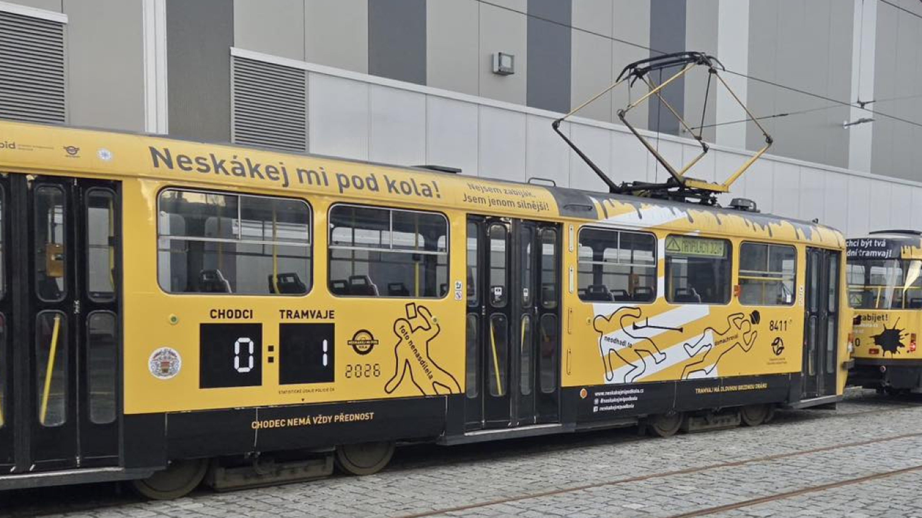 Chodci vs. tramvaje 0:1. Musíme šokovat. Lidé riskují, záběry srážek s matkou a dětmi mě nepřestanou překvapovat