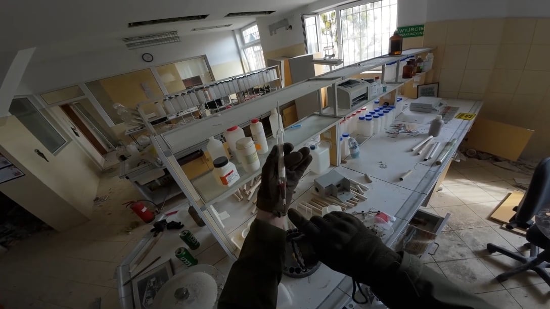 Znaleźliśmy LABORATORIUM w opuszczonej słodowni