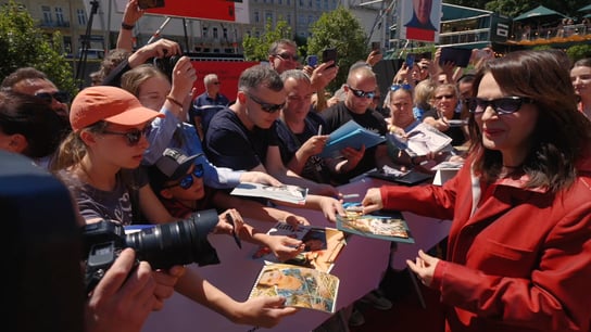V nás – příjezd Juliette Binoche