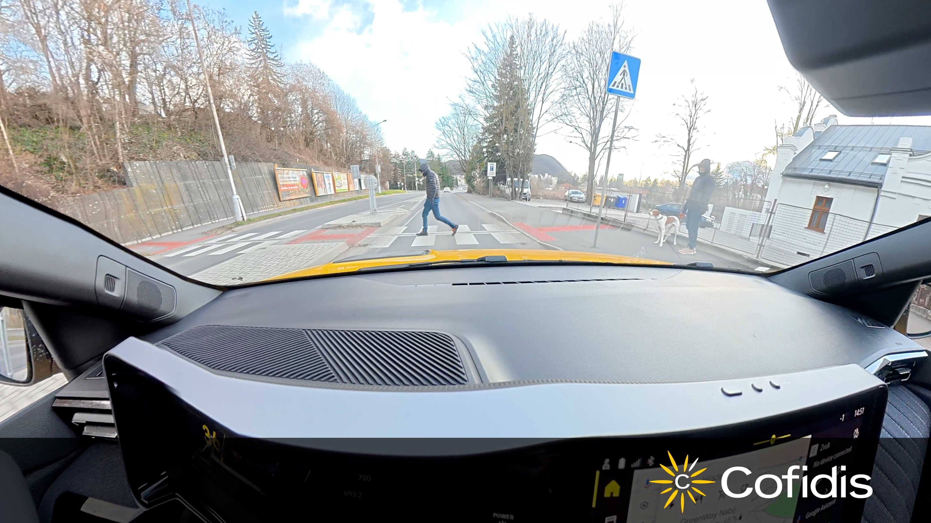 #35 Chodec si autá nevšíma