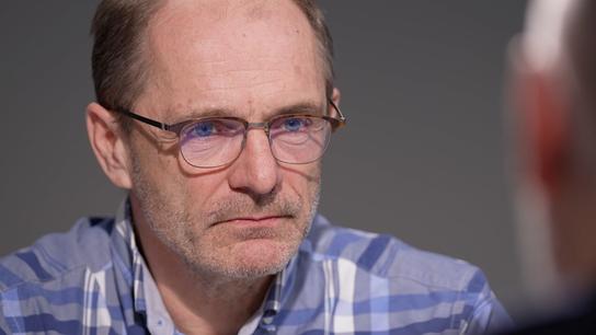 Vezme vám AI práci? Začíná být lepší než my ve všem možném. Ale neznáme cenu, energie může zdražit třikrát, říká Matas