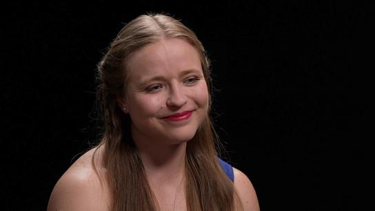 Šikana je bolestivá, ale naučila mě být odolnější. Utíkat před problémy není řešení, je důležité seknout drápem, říká Ptáčková