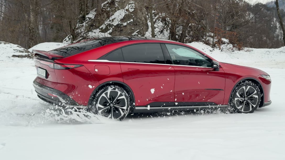 Mazda 6e Takumi Plus (190 kW RWD)