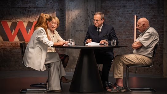 Kompletní Poledne s Moravcem 28.6., Burani, hulváti a svoloč. Kam ještě klesá úroveň politické debaty?